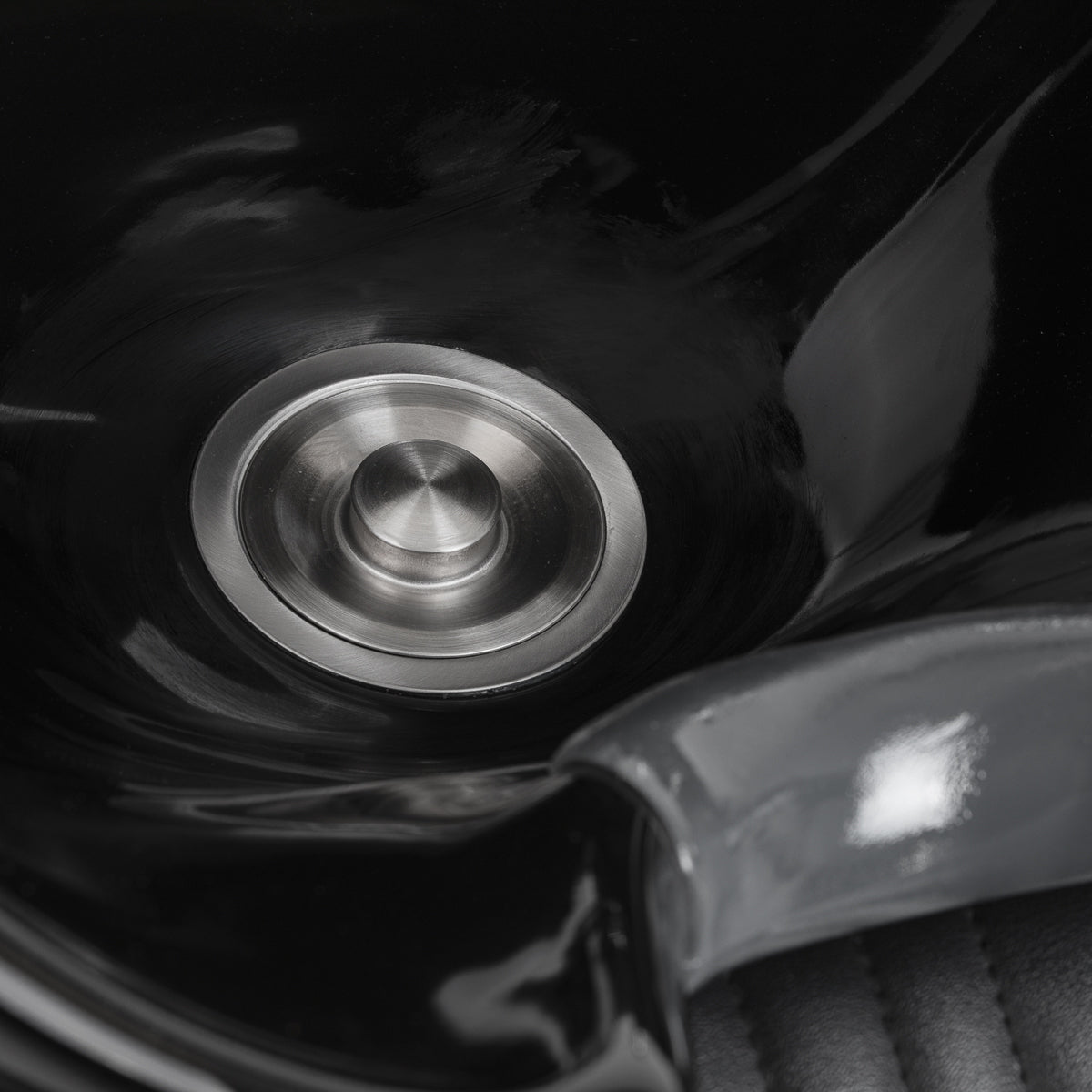 Gabbiano Friseur Waschbecken Patrizio Schwarz