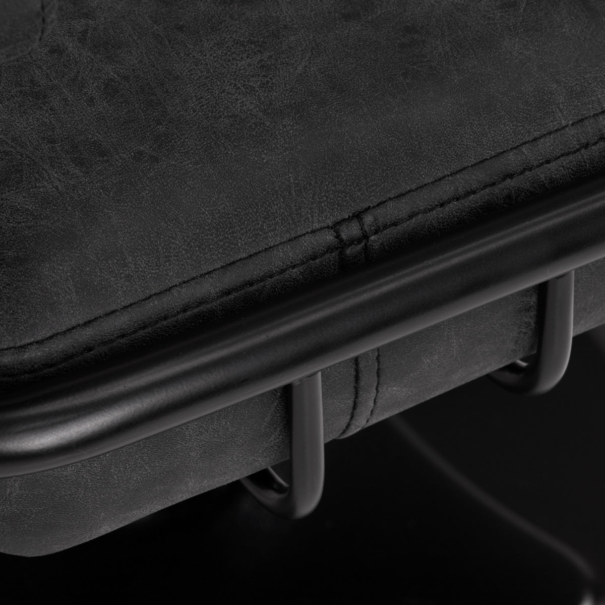 Gabbiano Friseurstuhl Catania Loft Old Leder schwarz