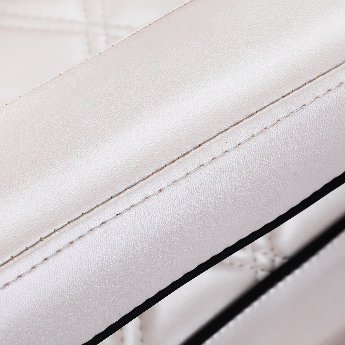 Barberstuhl Carlos extra pearl