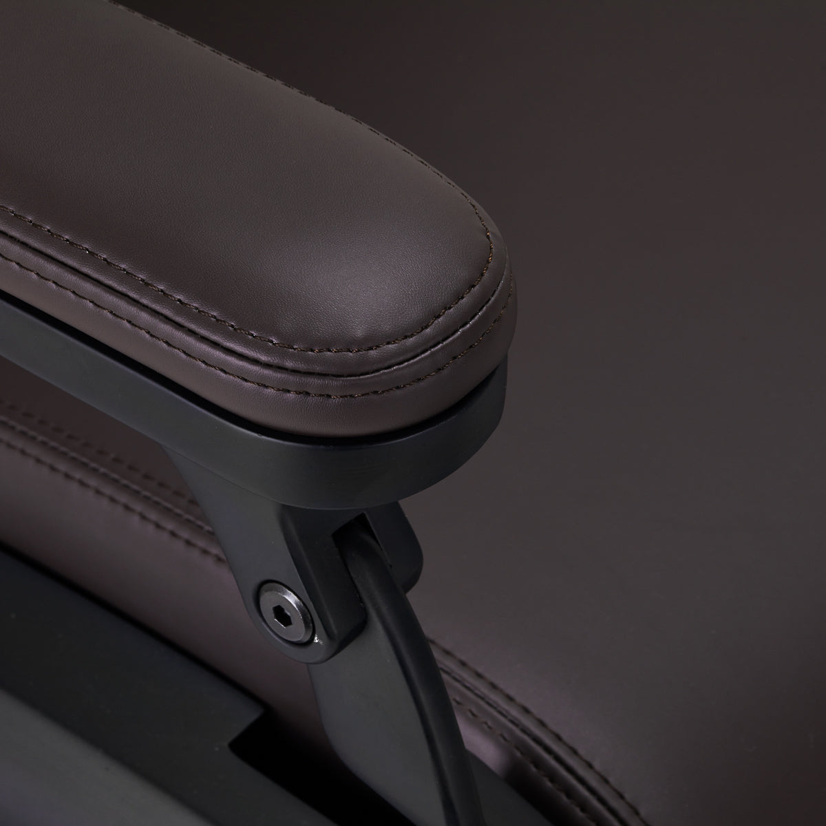 Elektrischer Barberstuhl Gabbiano Duke Braun