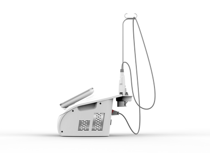 Aesthetic Multi Booster 3 in 1 - Microneedling, RF, Cooling Hammer und Akne-Pen